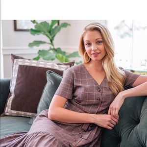 Gal Meets Glam Emmerson Dress